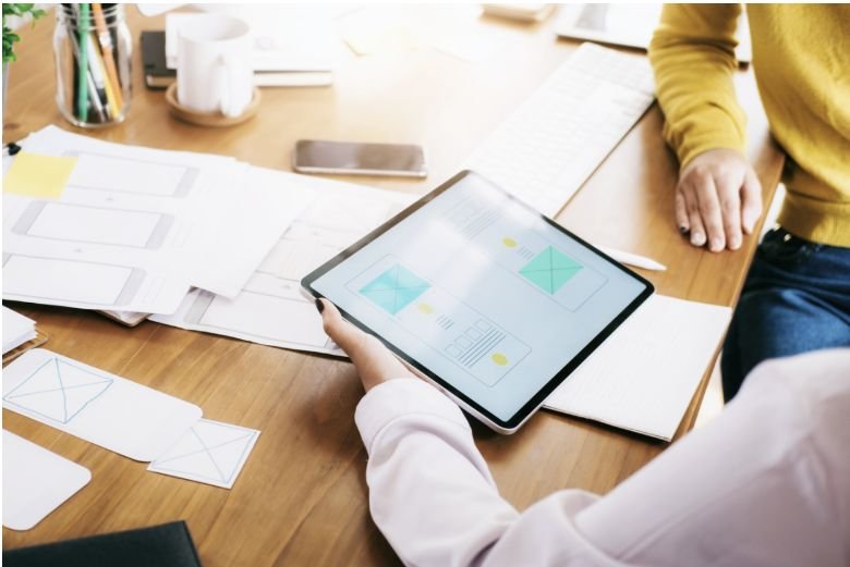 Constructive Feedback Loops Improve Work Without Creating Fear