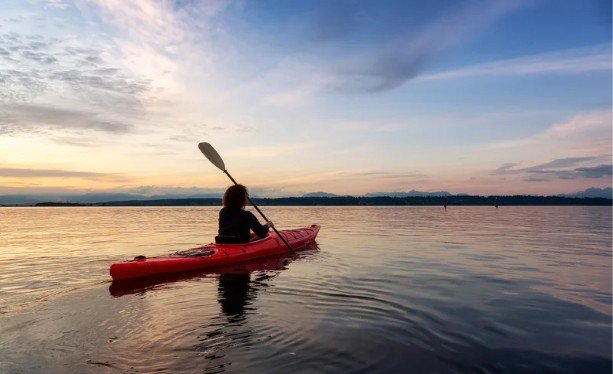 Experience the Magic of Sunset Kayaking in Sydney
